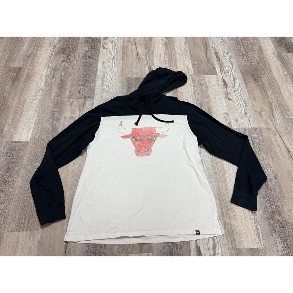 Chicago Bulls Hoodie Mens XL White  Black NBA Basketball Pullover Lightweight